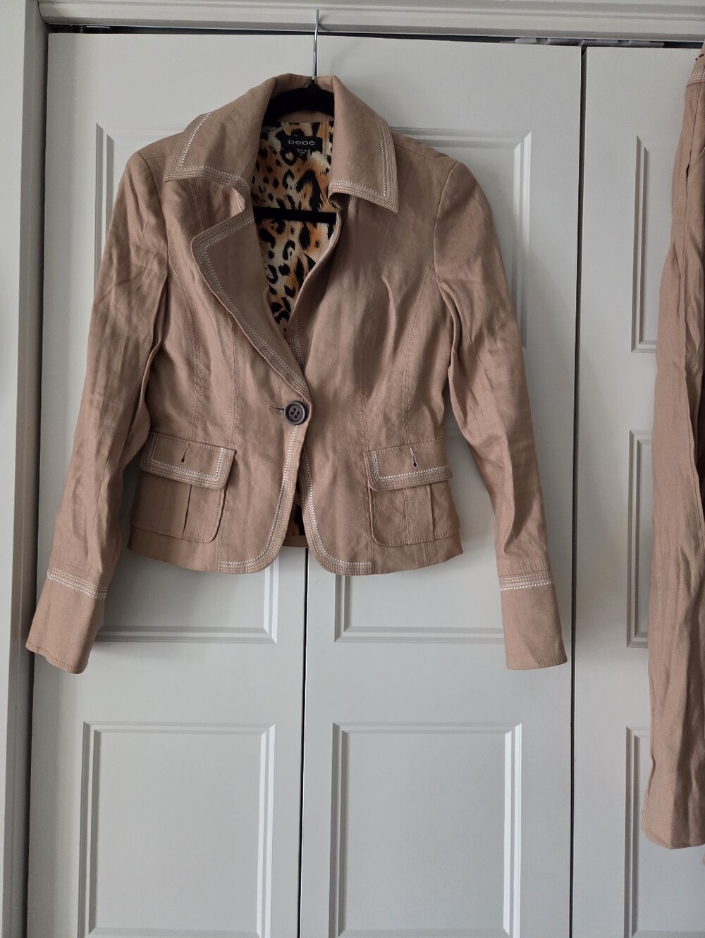Bebe Beige Women's Jacket with Leopard Lining With Matching Pants